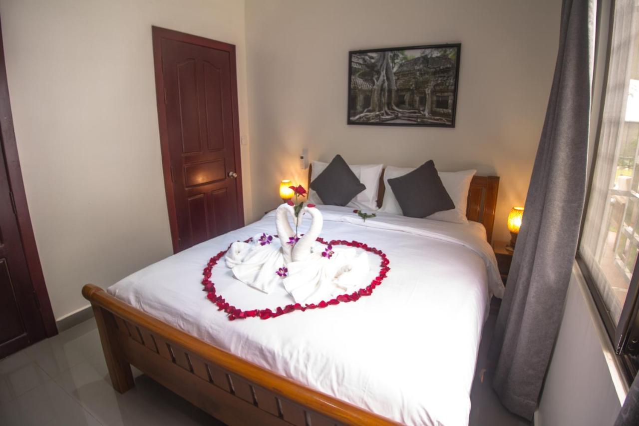 Ry'S Lotus Resort D'Angkor Siem Reap Zewnętrze zdjęcie