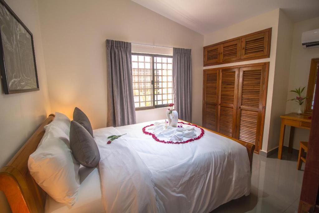Ry'S Lotus Resort D'Angkor Siem Reap Zewnętrze zdjęcie