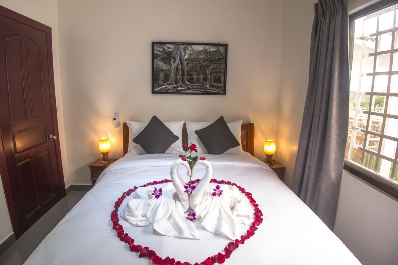 Ry'S Lotus Resort D'Angkor Siem Reap Zewnętrze zdjęcie